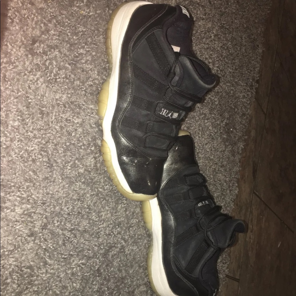 Jordan 11 - Picture 3 of 4